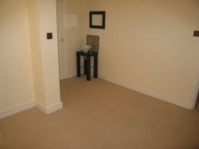 			2 Bedroom, 1 bath, 1 reception Flat			 Wrottesley Road, KENSAL GREEN NW10